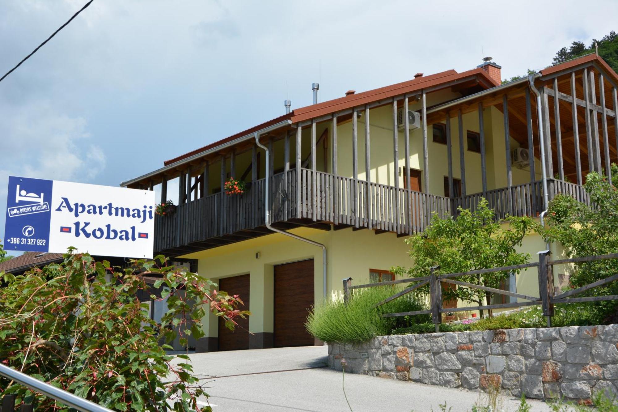 Apartmaji Kobal Zoll エクステリア 写真